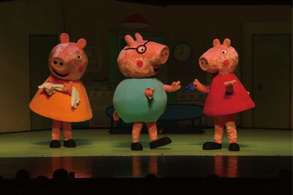儿童舞台剧小猪佩奇完美的下雨天